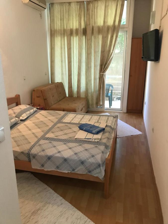 Tina Rooms Улцин Екстериор снимка